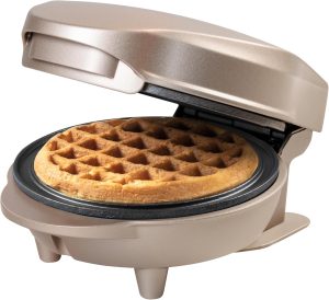Bestron Mini gaufrier pour gaufres classiques, Petit gaufrier avec revêtement anti-adhésif, pour les anniversaires d'enfants, les fêtes de famille, Pâques ou Noël, Design: rétro, Couleur: Beige Claire